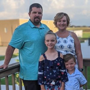 Meet your Posher, Lacey